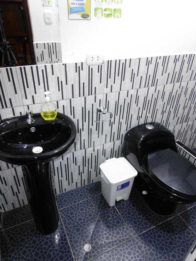 פוארטו מלדונדו Hotel Tambopata Inn מראה חיצוני תמונה