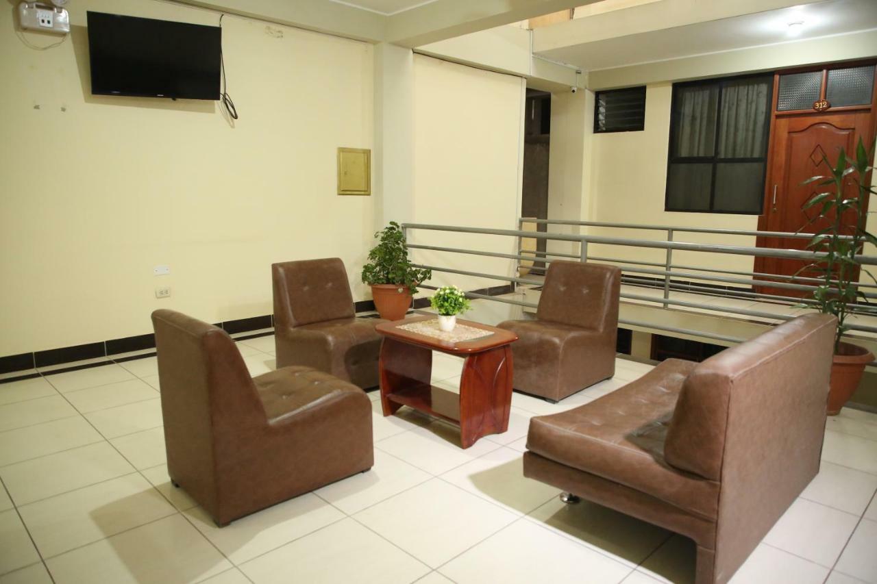 פוארטו מלדונדו Hotel Tambopata Inn מראה חיצוני תמונה